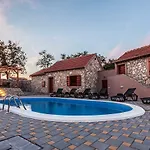 Villa Viktorija